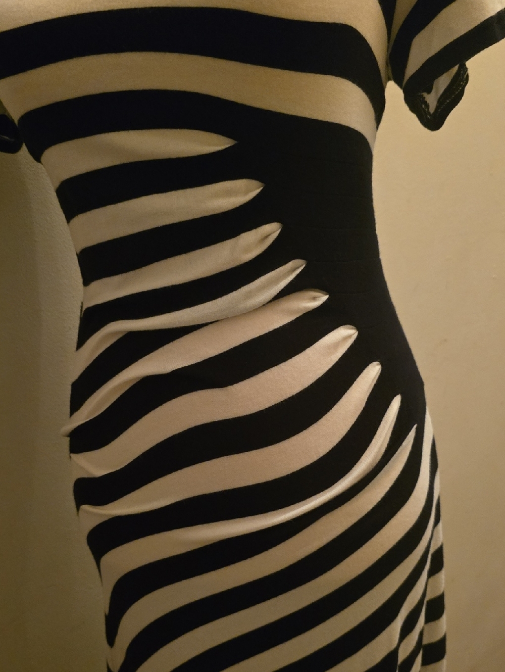 Trulli Women's M Tall Black White Striped Pull On Maxi Dress Cinched Waist - Picture 2 of 7